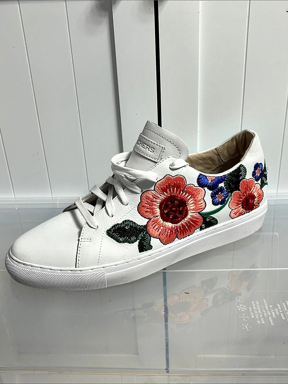 Skechers Vaso Flor women's white leather sneakers 10 EUC